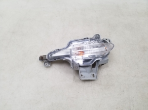 Front turn signal - B63C51350