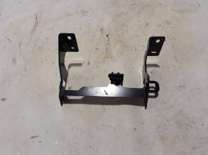   Cooling radiator bracket 