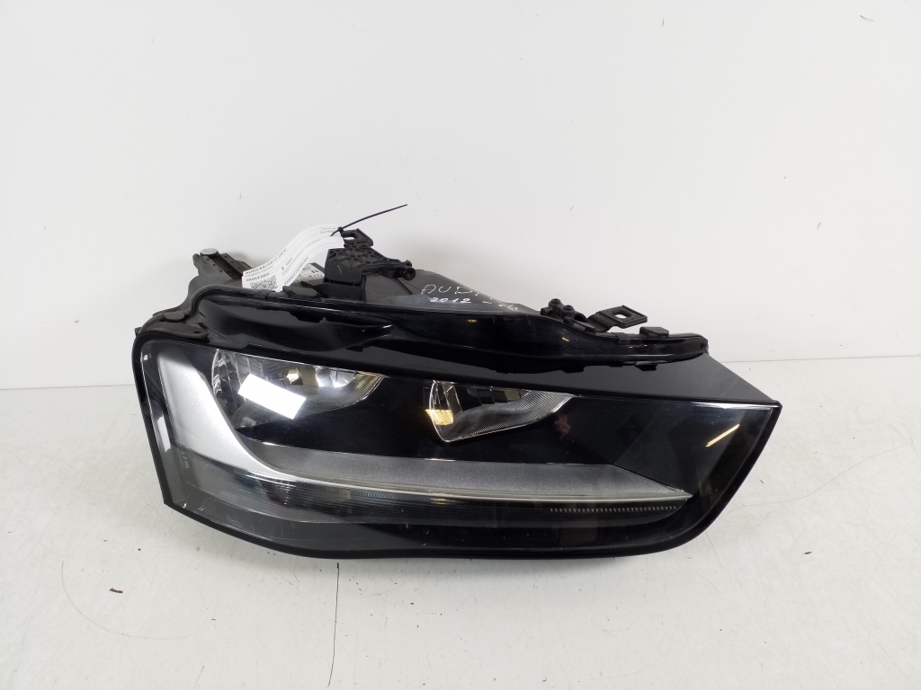 AUDI A4 B8/8K (2011-2016) Front Høyre Frontlykt 8K0941004 18803289