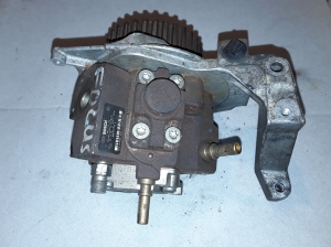  Fuel pump 