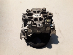  Power steering pump 