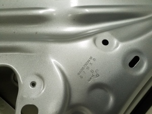 Mercedes Benz C-Class 205 (2014–2021) Tagumised küljeuksed A2057320410 - 3