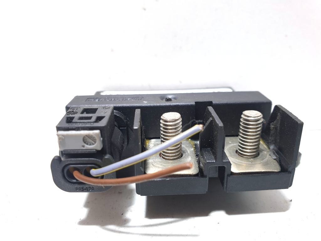 15 MERCEDES GLA250 CAR BATTERY MONITORING CONTROL MODULE
