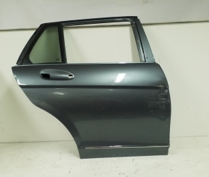 Mercedes Benz C-Class 204 (2007–2014) Rear side doors and their parts A2047320410 - 5
