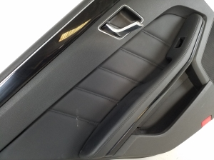 Mercedes Benz E-Class W212 (2009–2015) Tagumise küljeukse polster - 2