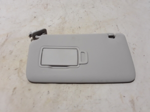  Sun visor 