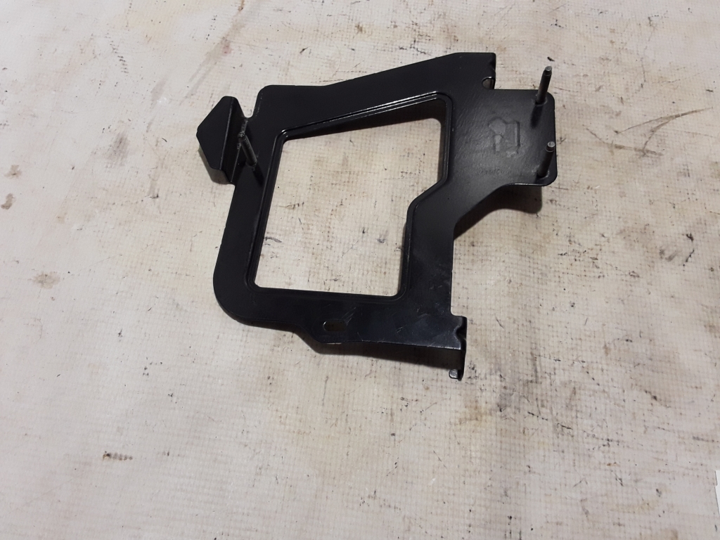 RENAULT Kangoo III (2021–2026) Engine control unit bracket 285399666R RENAULT Kangoo III (2021–2026) Engine control unit bracket 285399666R
