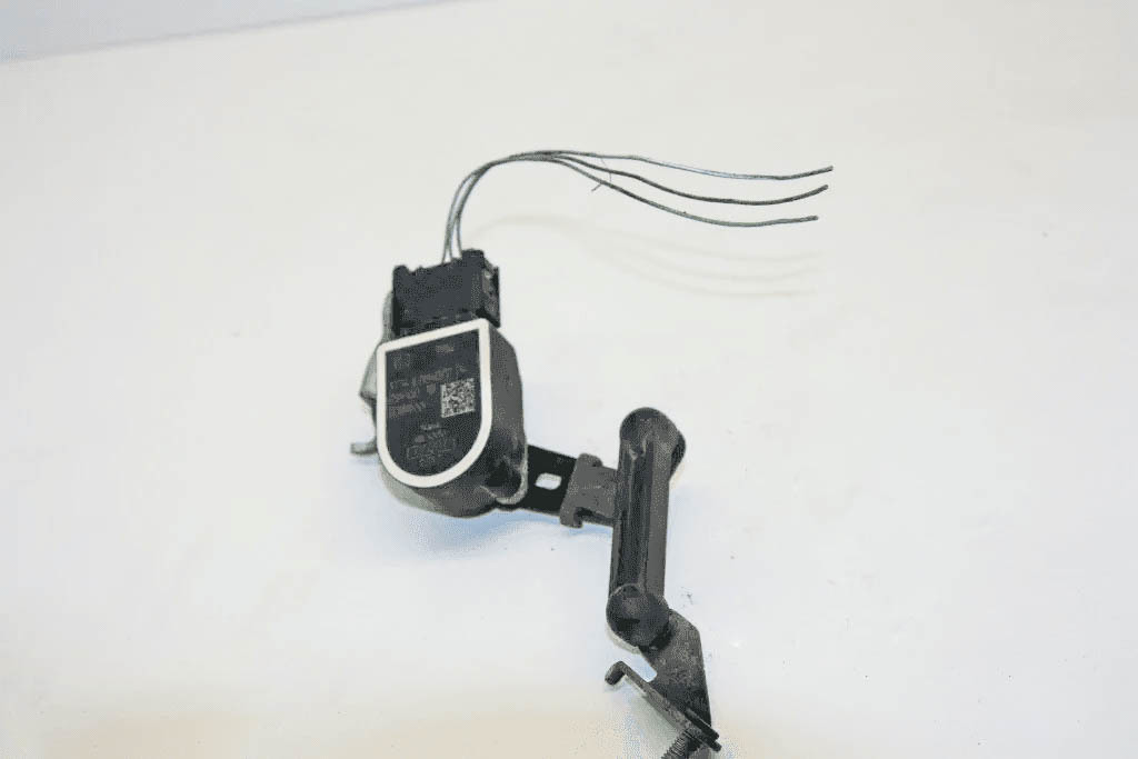 BMW 5 Series F10/F11 (2009-2017) Front Right Level Sensor 6784072 21405874