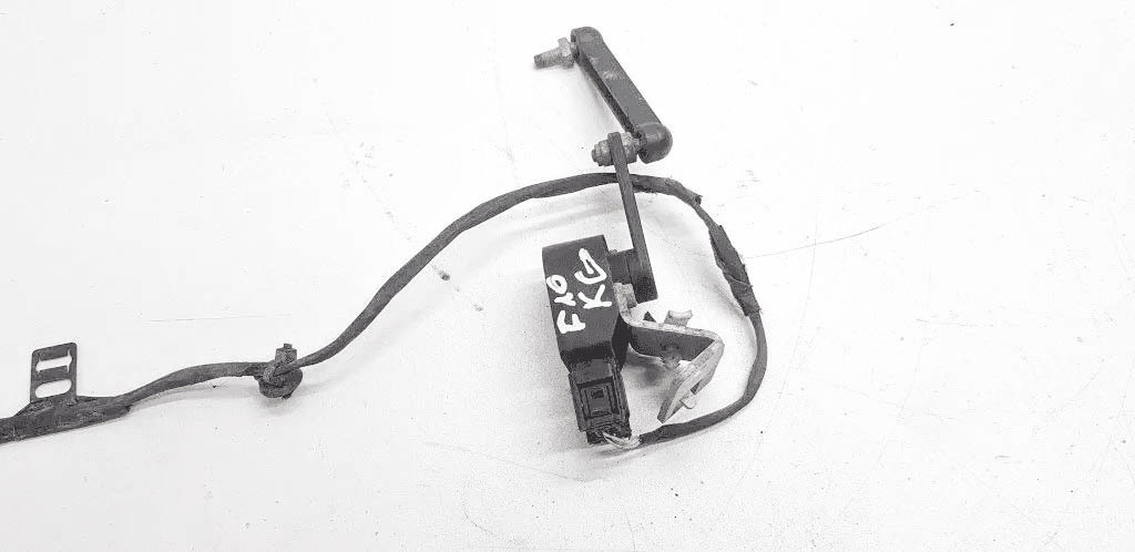 BMW 5 Series F10/F11 (2009-2017) Rear Left Height Level Sensor 6784075 21405870