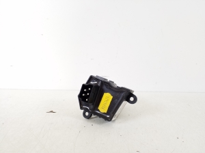 BMW 3 SERIES E46 (1998–2007) Gebläsewiderstand 6931680 - 2