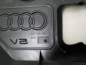 AUDI A3 8L (1996–2003) Motorabdeckung 06A103925J - 3