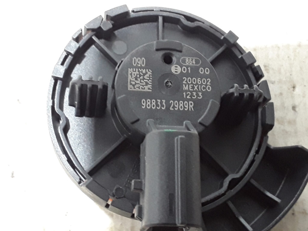 Used RENAULT Kangoo Airbag sensor 988332989R