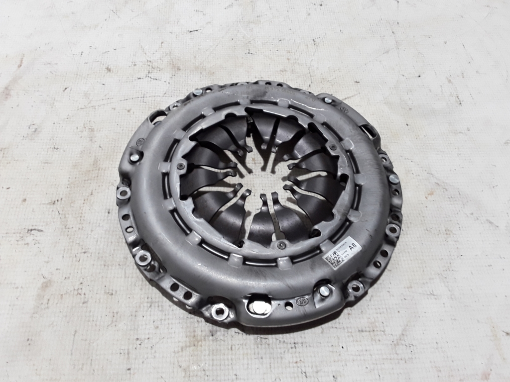 RENAULT Megane 4 generation (2016-2023) Clutch Pressure Plate 302053062R 21048622