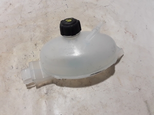  Tank for coolant 