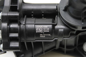 Skoda Octavia III (2013–2019) Termostaadi korpus 05L121111N - 2