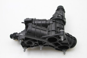 Skoda Octavia III (2013–2019) Termostaadi korpus 05L121111N - 3