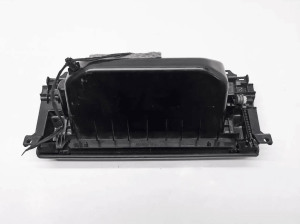 Land Rover Range Rover IV (2012–2026) Glove box CK5206010APIA02 - 3