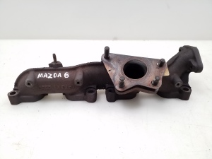   Exhaust manifold 