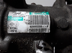 RENAULT Clio III (2005–2012) A/C compressor 8200953359 - 2