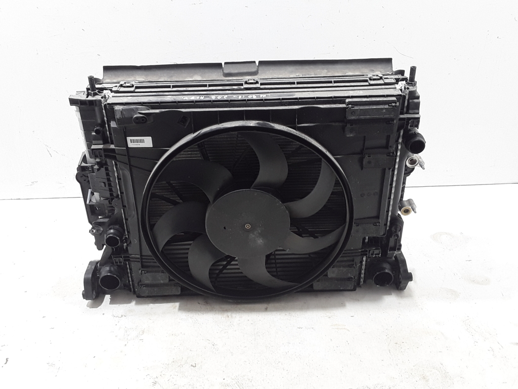 VOLVO XC90 2 generation (2014-2024) Aušinimo radiatorių komplektas 21048151