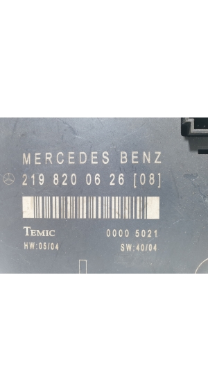 Mercedes Benz CLS-Class 219 (2004–2010) Priekšējo durvju vadības bloks 219 820 06 26 - 2