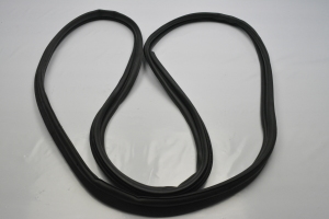 Trunk seal (on body) - 9673281080