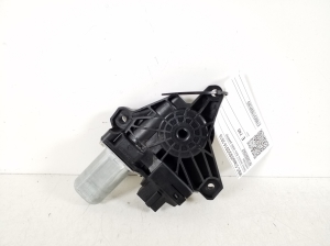 Mercedes Benz C-Class 205 (2014–2021) Hinterer Seitentür-Fensterhebermotor A2139060502 - 3