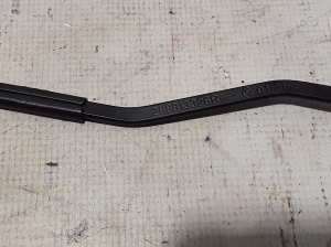  Windshield wiper blade 