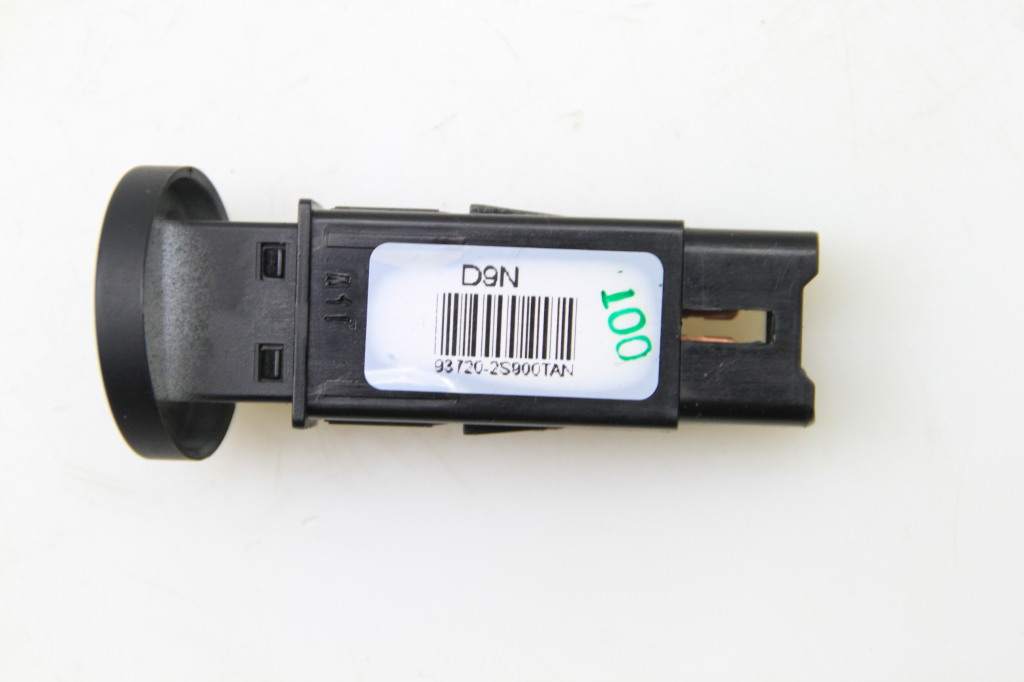 HYUNDAI ix35 1 generation (2009-2015) Windscreen heating switch 937200S900 25095630