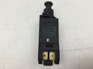 Brake pedal switch - 191945515B