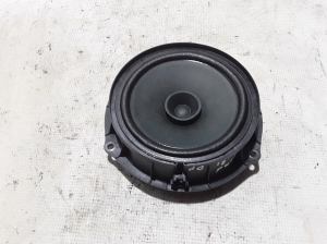   Front door speaker 