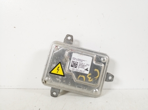 VOLVO C30 (2006–2013) Xenon headlight control unit 130732926901 - 2