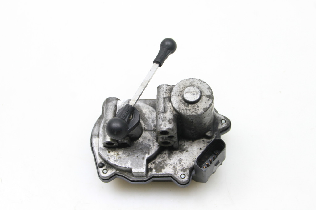 VOLKSWAGEN Passat B6 (2005-2010) Moteur de soupape de collecteur d'admission 06F133482B, A2C53106022 25095339