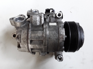   Air conditioner compressor 