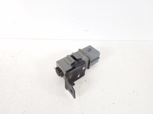 Kia Sorento (2014–2026) Glow plug relay 36830-2F740 - 3