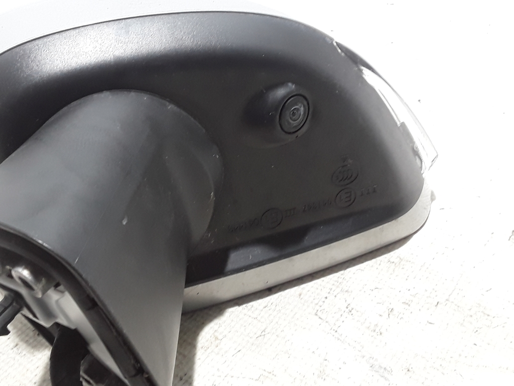 Used VOLVO XC60 Side mirror and its details 31424820