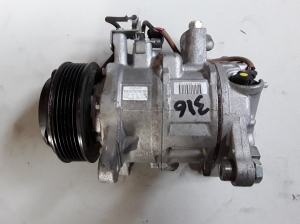   Air conditioner compressor 