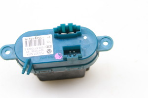 AUDI Q7 (2006–2015) Cabin shoulder motor resistance 7L0907521A - 4