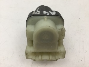 AUDI A4 B7 (2004–2008) Brake pedal switch 1K2945511 - 2