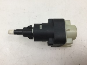 Brake pedal switch - 1K2945511