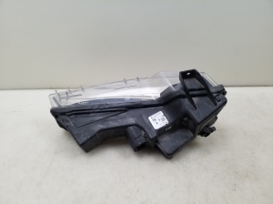 Tesla Model 3 3 (2016–2024) Front-Nebelscheinwerfer 107739600C - 2
