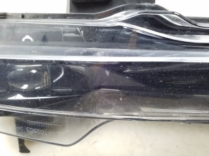 Tesla Model 3 3 (2016–2024) Front-Nebelscheinwerfer 107739500D - 3
