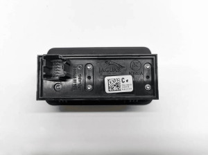 Land Rover Range Rover IV (2012–2026) Trunk opening switch CPLA11654CA - 3