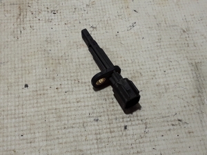  Rear abs sensor 