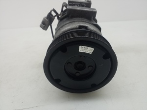 TOYOTA Previa (2000–2006) Konditsioneeri kompressor 8832028370 - 3