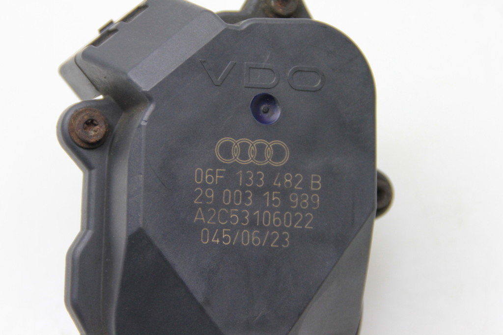 VOLKSWAGEN Passat B6 (2005-2010) Szívócsonk-szelepmotor 06F133482B 25095235