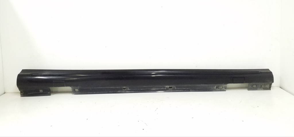 MERCEDES-BENZ A-Class W176 (2012-2018) Right Side Plastic Sideskirt Cover A1766980154 24969517