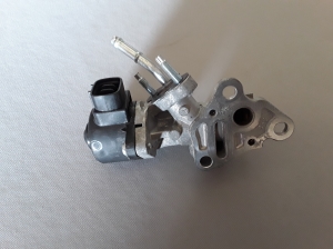  EGR valve 