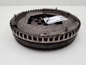  Clutch flywheel 