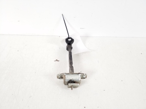 TOYOTA Urban Cruiser (2009–2017) Rear side door opening limiter 68640-52100 - 2